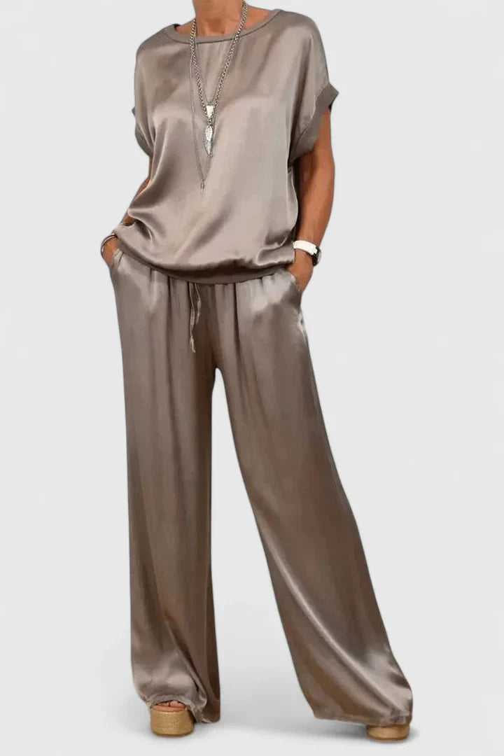 Ellery Canberra™ | Kim - Comfortable Two-Piece Set