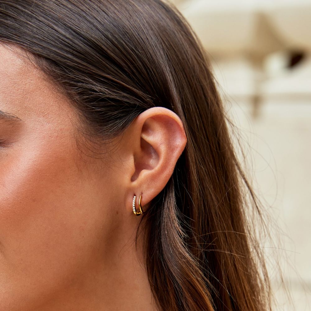 Ellery Canberra™ - Ruthie | Claw Gold & Crystal Earrings