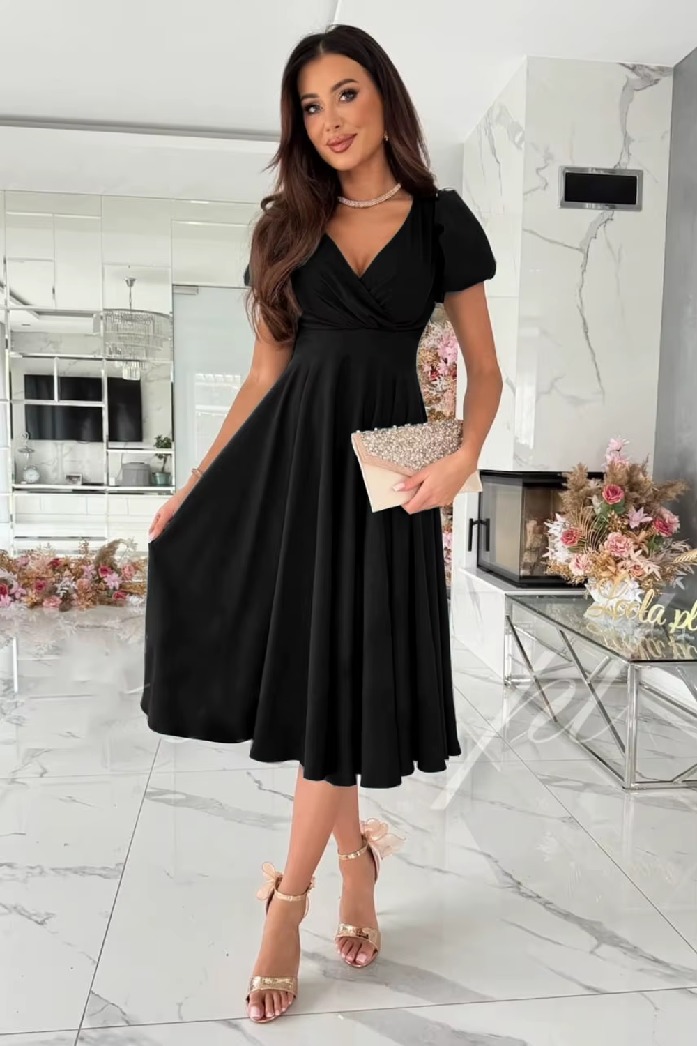 Ellery Canberra™ | Anika - Elegant V-Neck Midi Dress