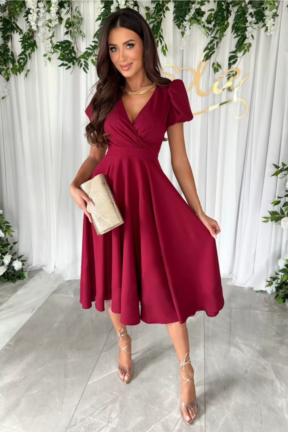 Ellery Canberra™ | Anika - Elegant V-Neck Midi Dress