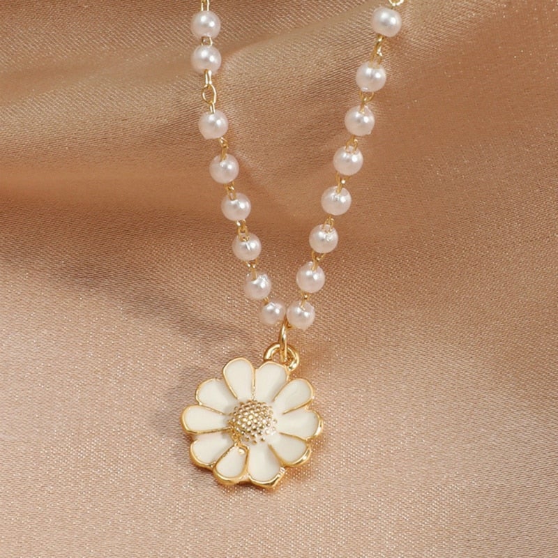 Ellery Canberra™ - Vicky | Pearl Daisy Pendant