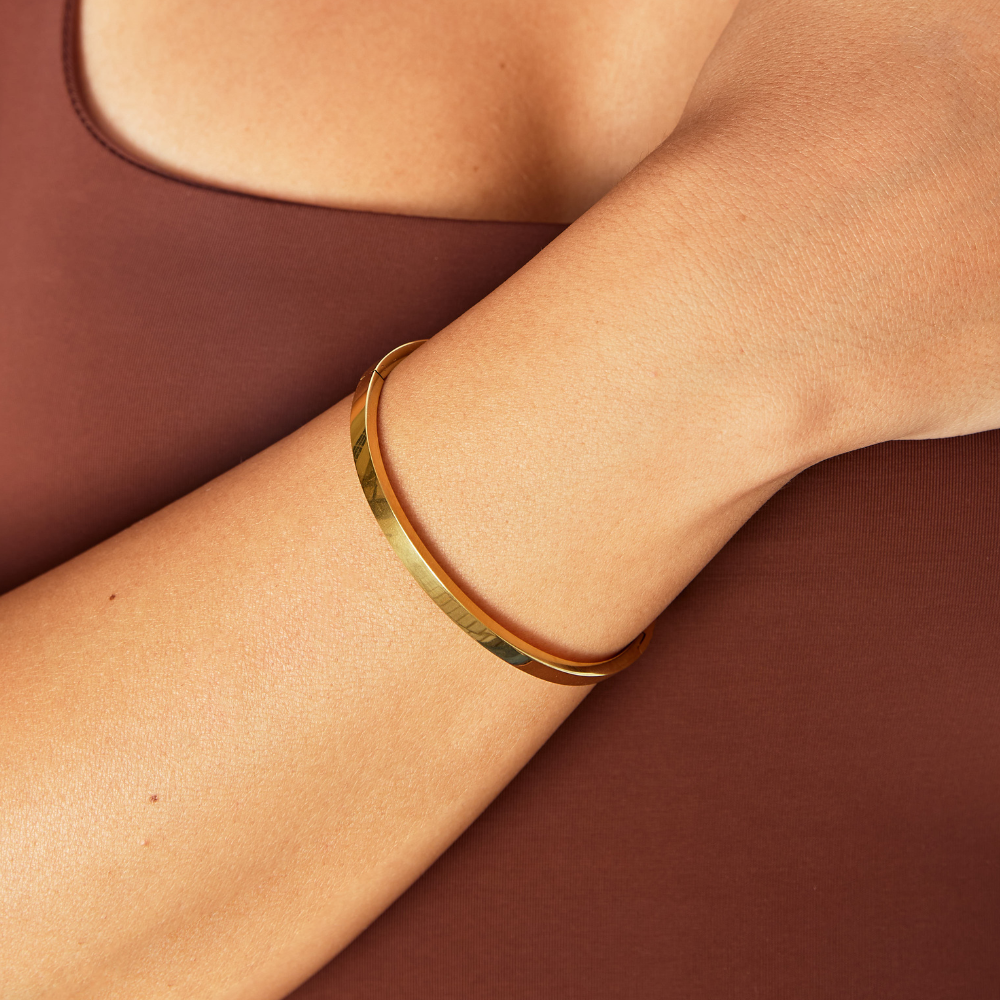 Ellery Canberra™ -b Brianna |  Gold Bangle