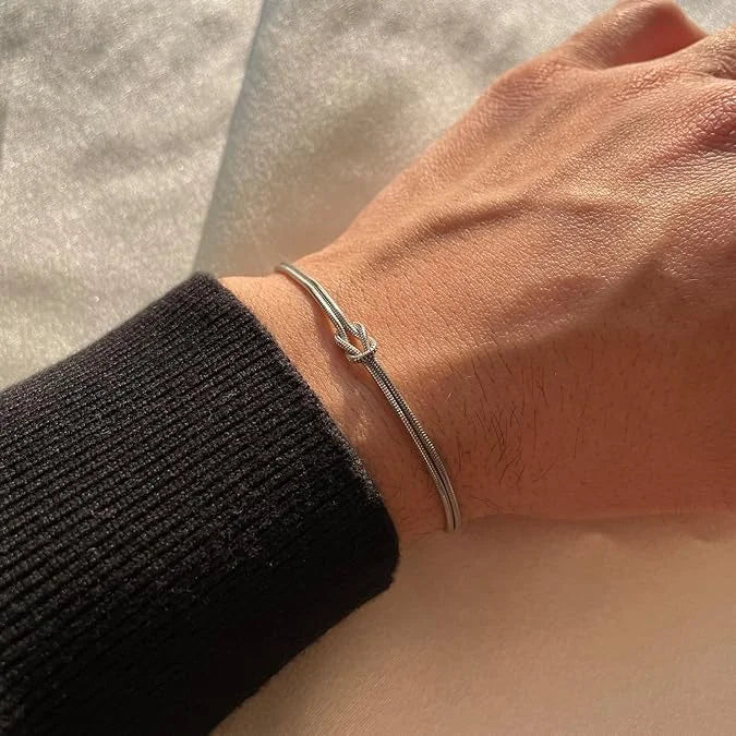 Ellery Canberra™ - Dakota | Stainless Steel Love Knot Bracelet