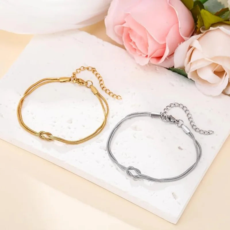 Ellery Canberra™ - Dakota | Stainless Steel Love Knot Bracelet