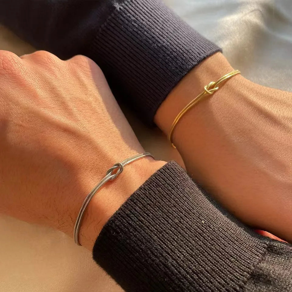 Ellery Canberra™ - Dakota | Stainless Steel Love Knot Bracelet