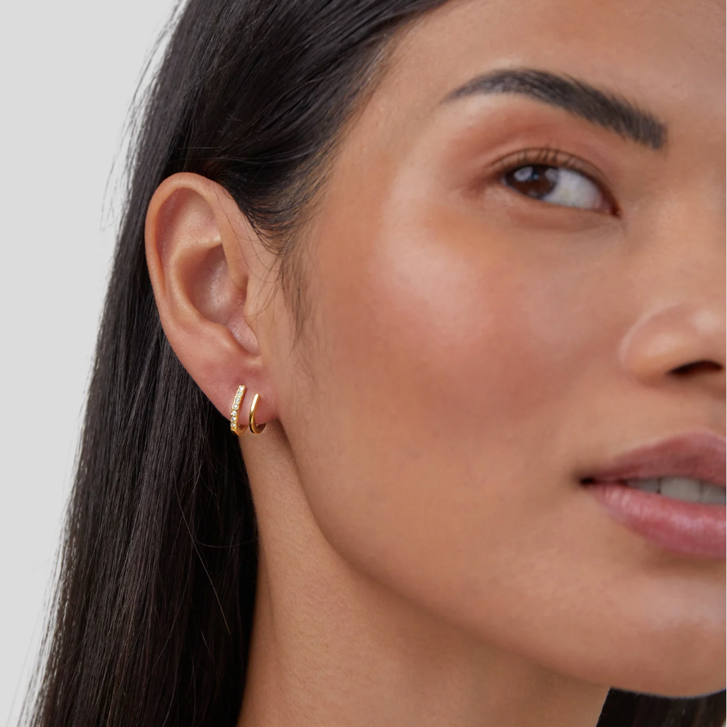 Ellery Canberra™ - Ruthie | Claw Gold & Crystal Earrings
