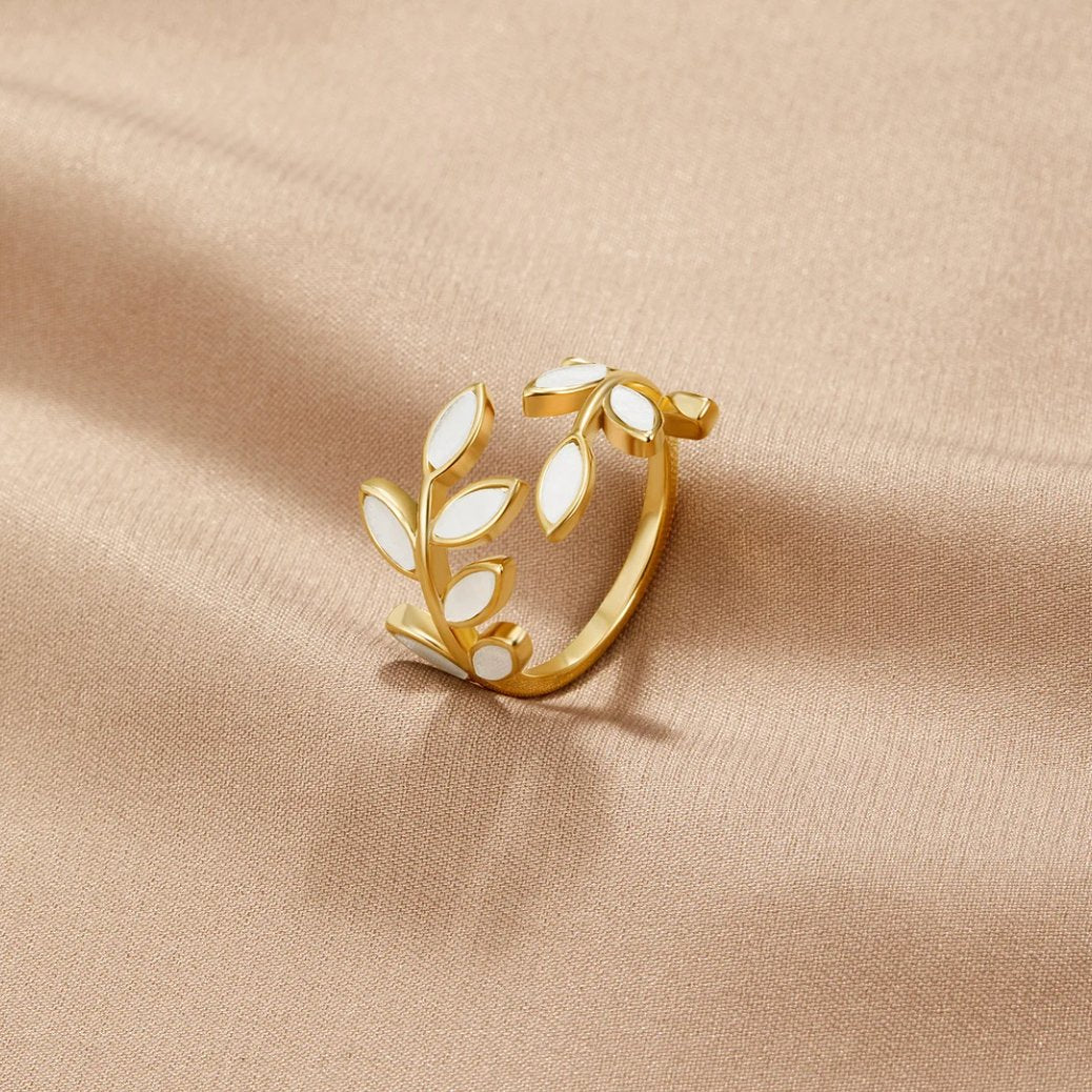 Ellery Canberra™ - Serene | Gold Leaf Ring