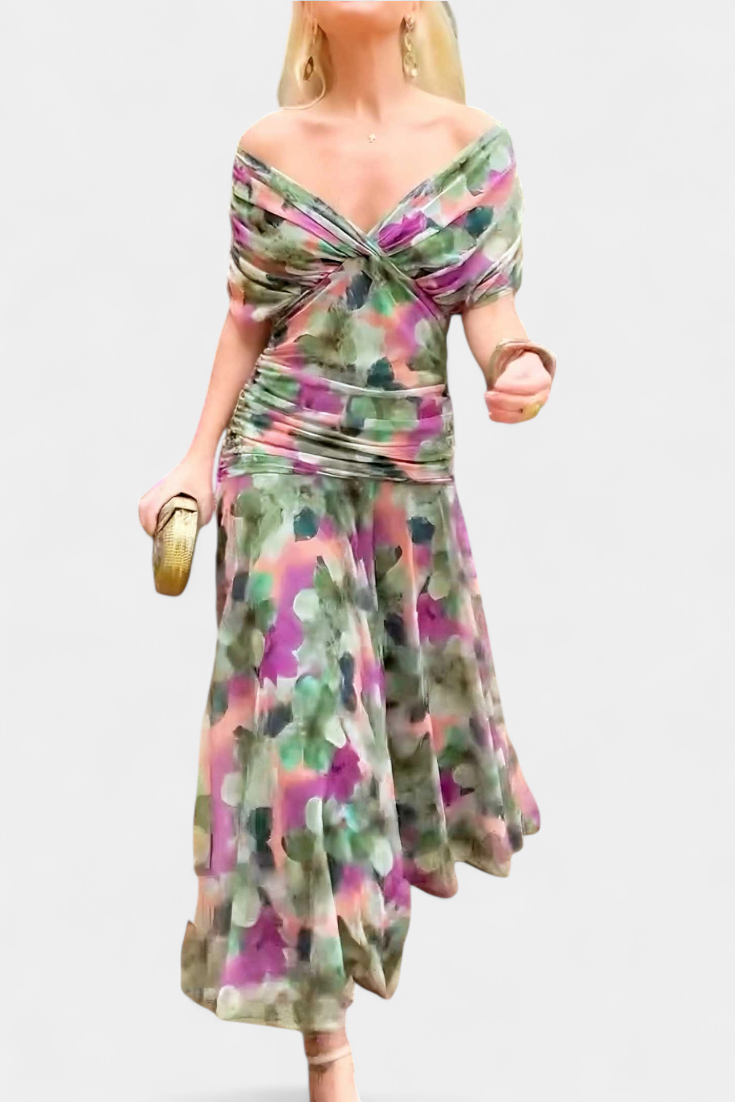 Ellery Canberra™ | Laluna - Elegant Dress With V-Neckline