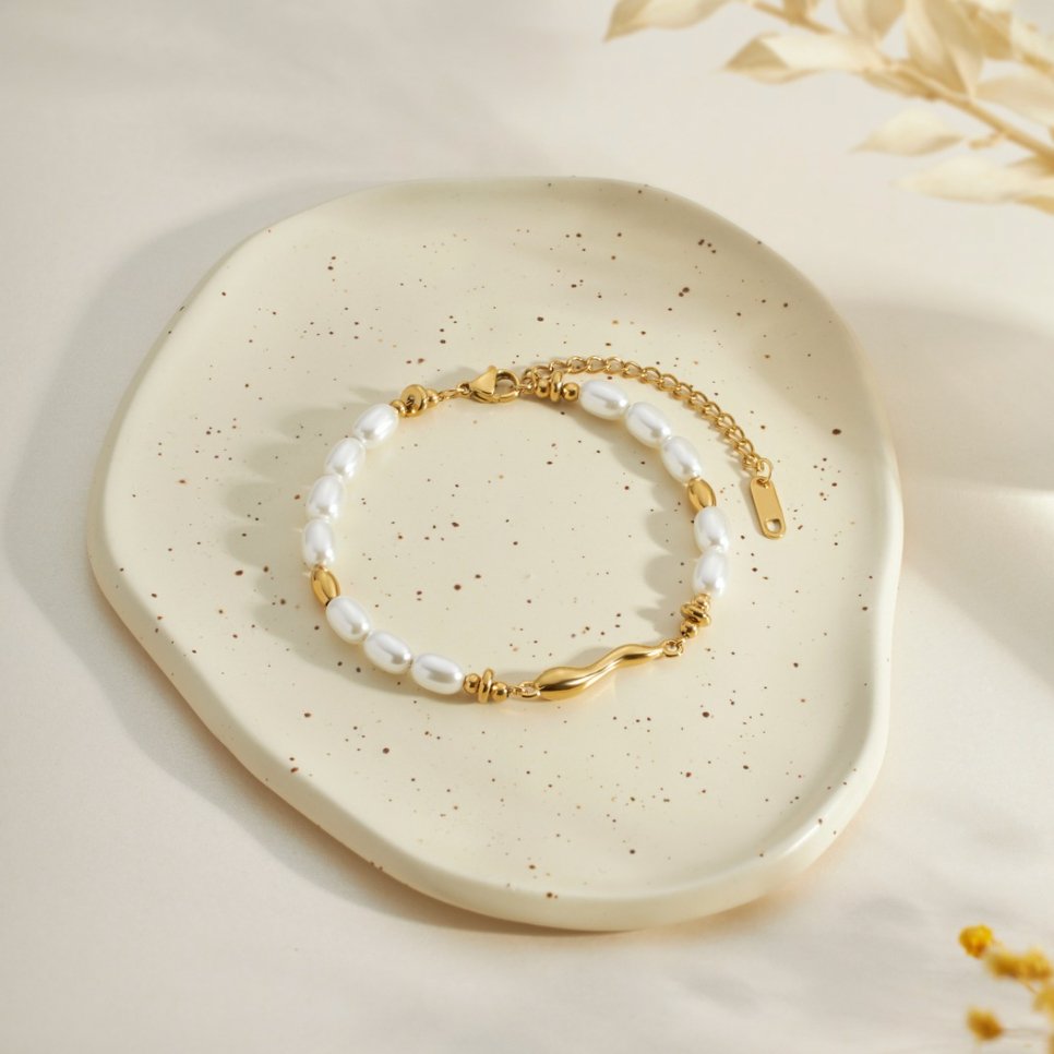 Ellery Canberra™ - Skylar | Lov Freshwater Pearl Bracelet