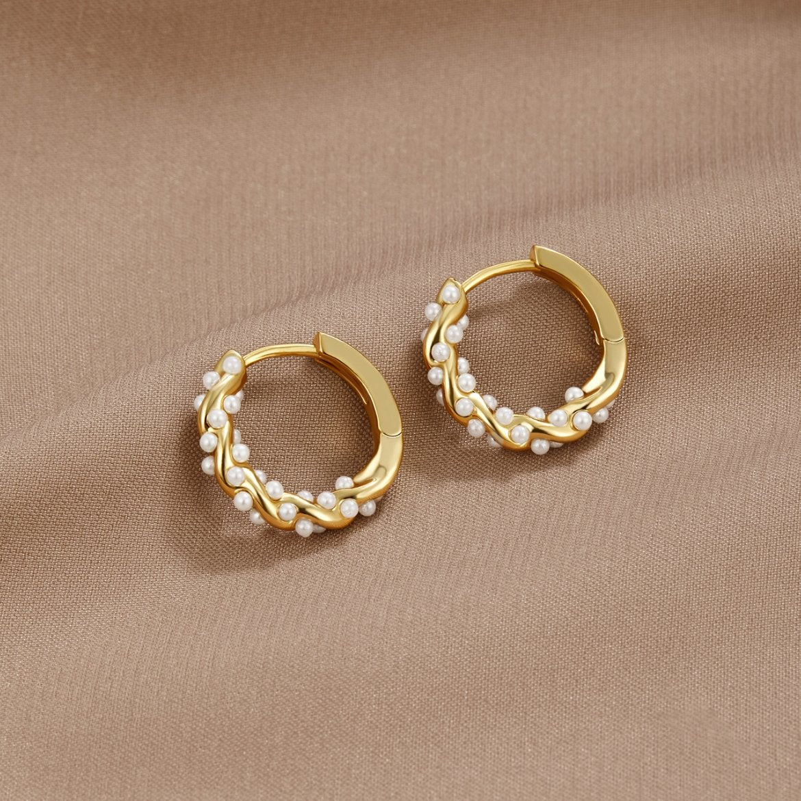 Ellery Canberra™ - Blaire | Vale Pearl Hoop Earrings